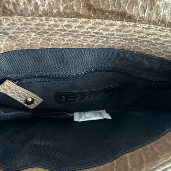 Bcbgeneration Snakeskin Cross-body bag - Picture 6 of 8